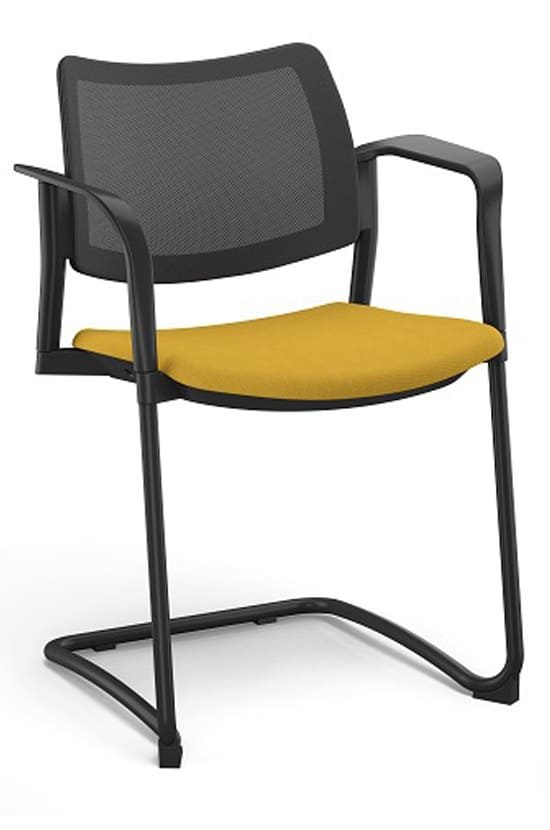 Akila-Visiteur-Columbia-design-creation-studio-mobilier-pour-professionnels-2-